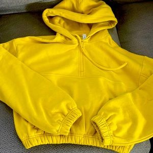 Alo Yoga stadium half zip hoodie